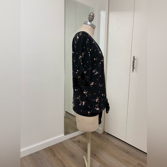 Buffalo David Bitton Black Floral Women's Short Sleeve Top Blouse Plus Size XL - Picture 4 of 7